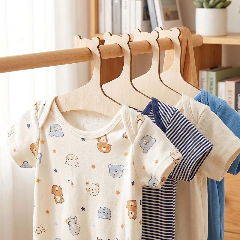 Baby Clothes Rack Cute Bear Wo - Baby Nursery Hangers recension och pris